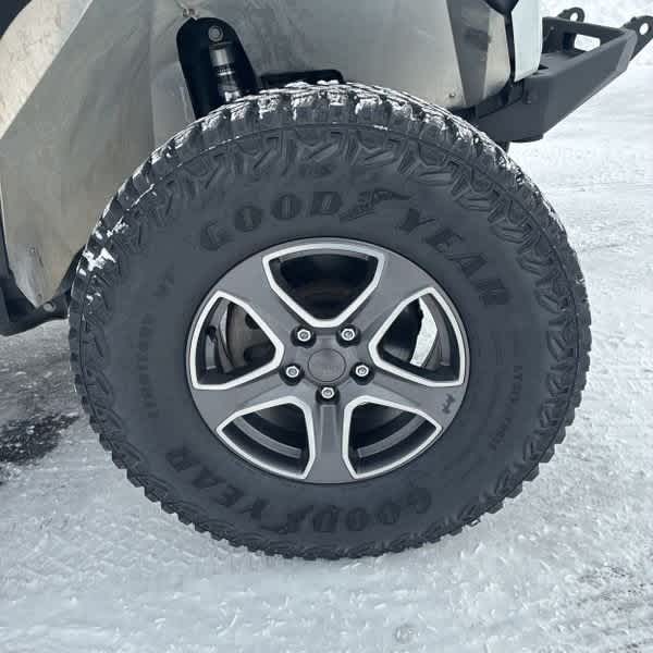 Thumbnail: 2019 Jeep Wrangler - 15