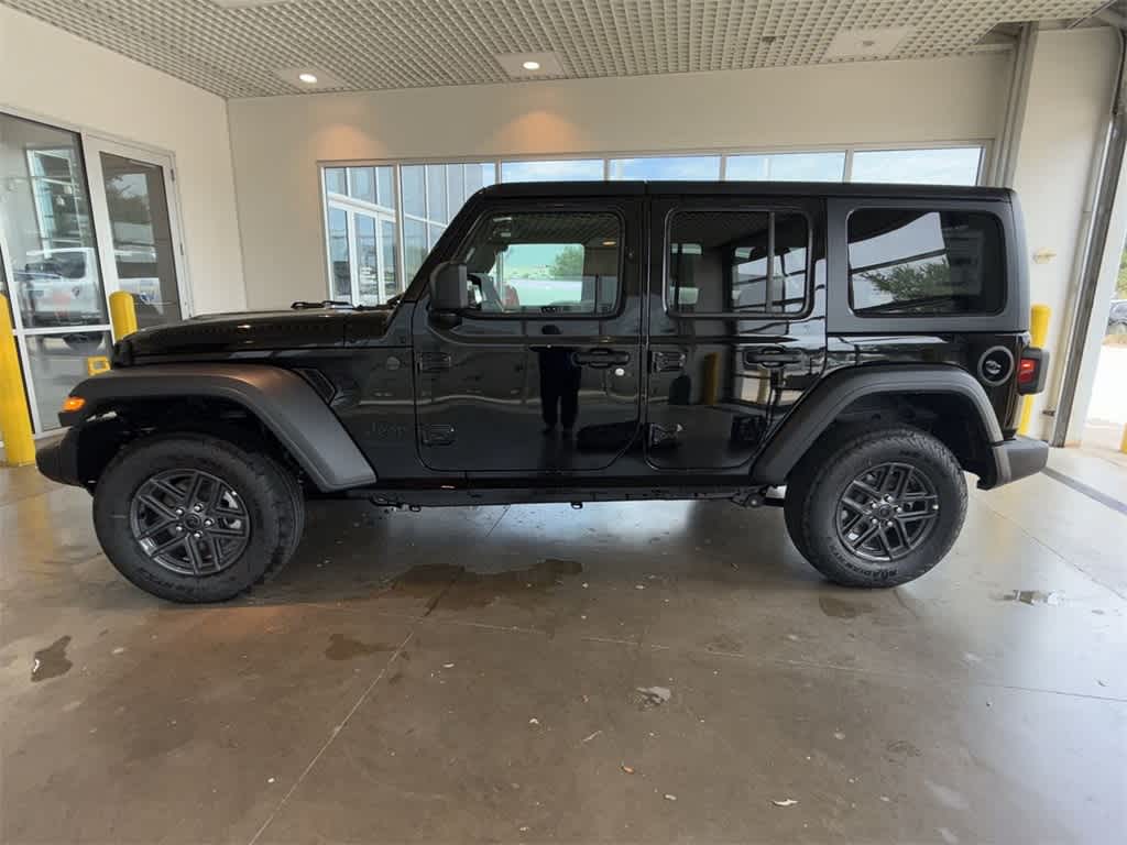 Thumbnail: 2025 Jeep Wrangler - 3