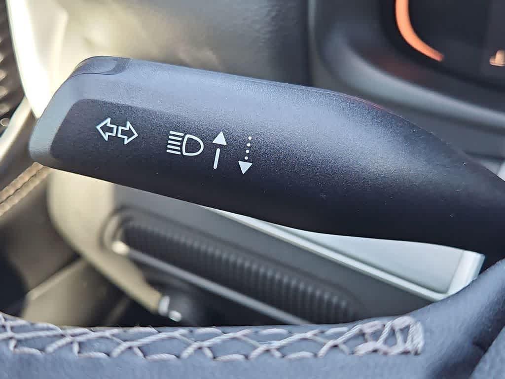 Thumbnail: 2026 Jeep Grand Wagoneer - 26