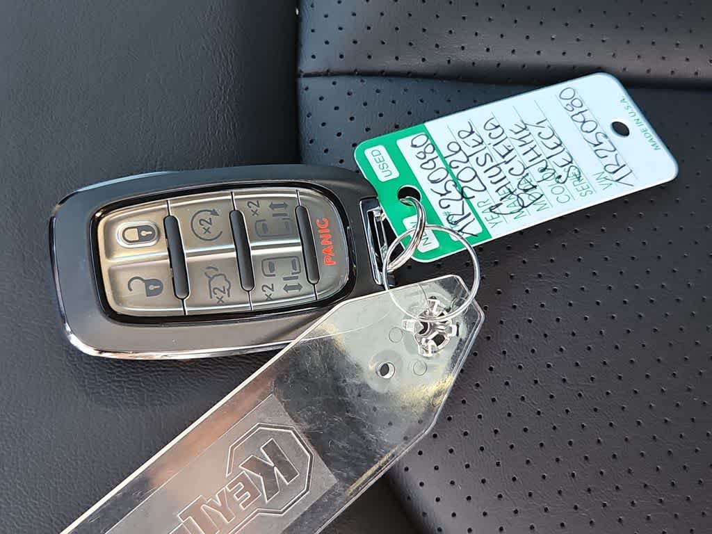 Thumbnail: 2026 Chrysler Pacifica - 19