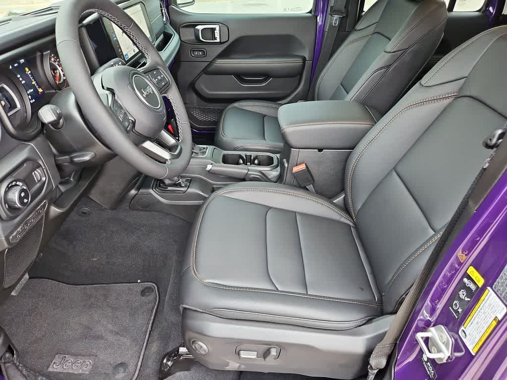 Thumbnail: 2026 Jeep Gladiator - 17