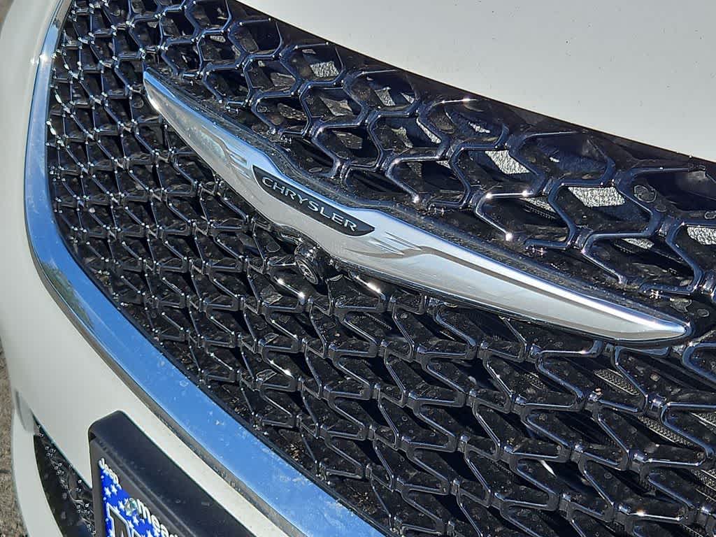 Thumbnail: 2026 Chrysler Pacifica - 6