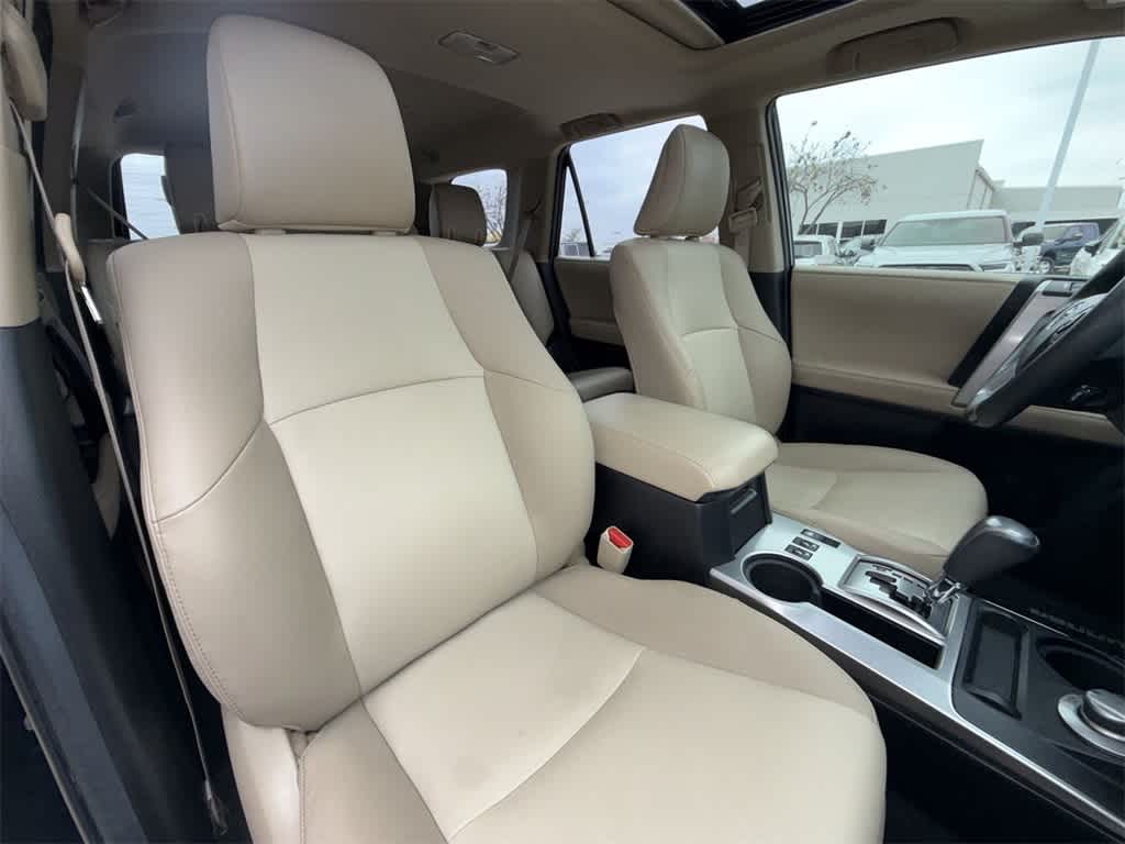 Thumbnail: 2021 Toyota 4Runner - 14