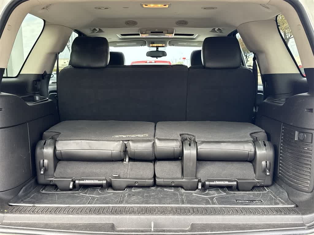 Thumbnail: 2011 Chevrolet Tahoe - 14