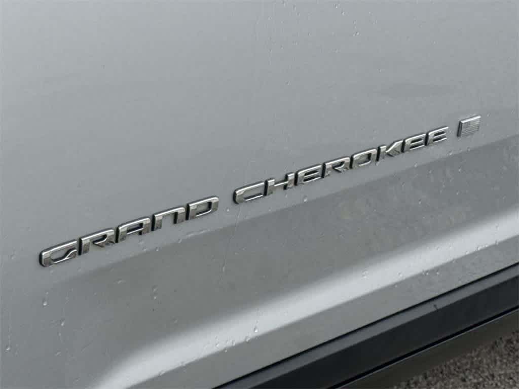 Thumbnail: 2023 Jeep Grand Cherokee L - 9