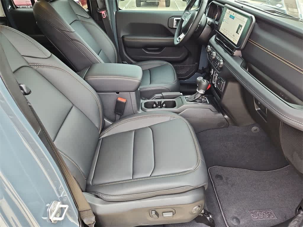 Thumbnail: 2026 Jeep Wrangler - 22