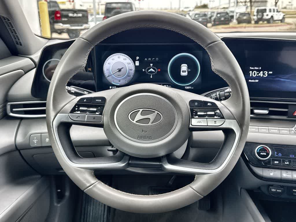 Thumbnail: 2025 Hyundai Elantra - 18