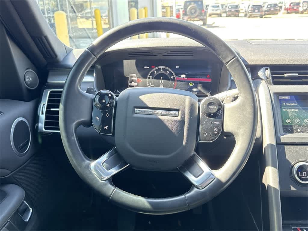 Thumbnail: 2020 Land Rover Discovery - 18