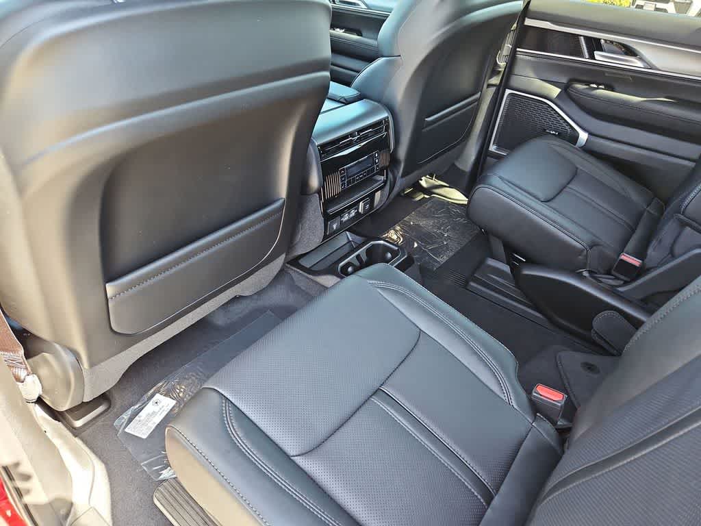 Thumbnail: 2026 Jeep Grand Wagoneer - 18