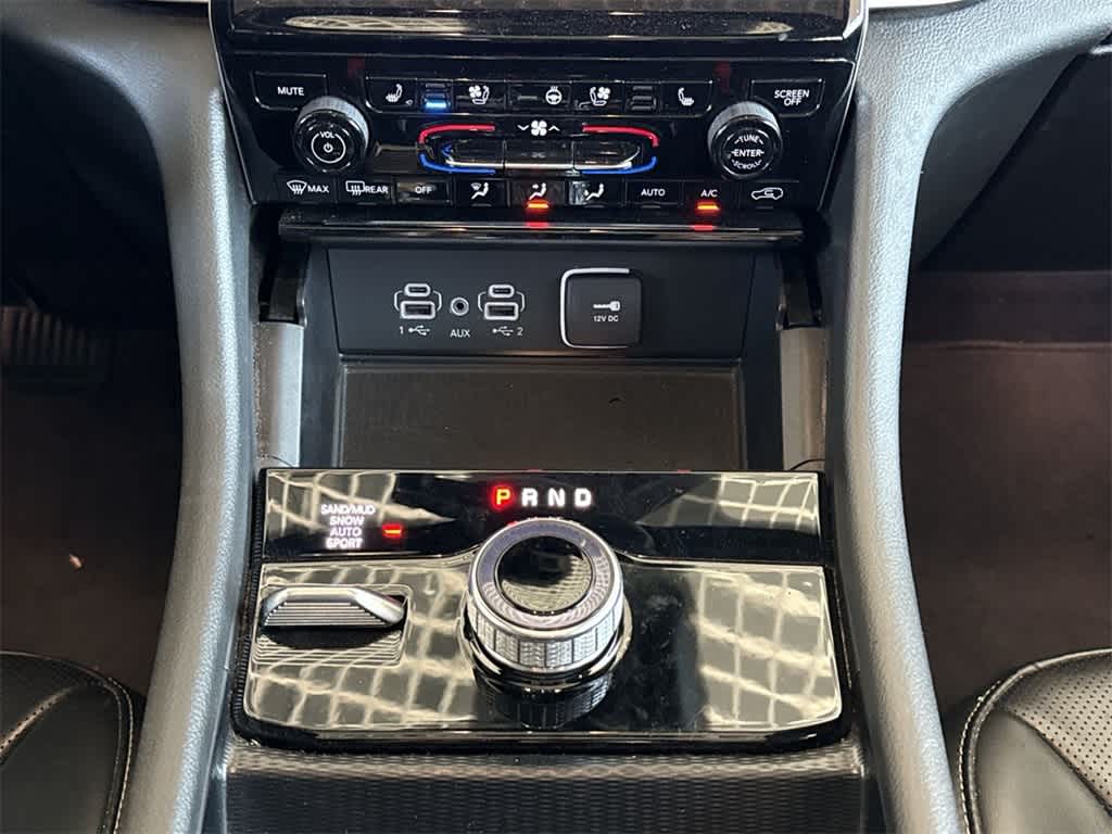 Thumbnail: 2024 Jeep Grand Cherokee L - 17