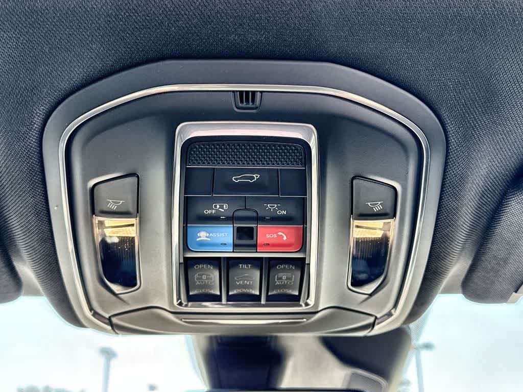 Thumbnail: 2026 Jeep Grand Cherokee - 20