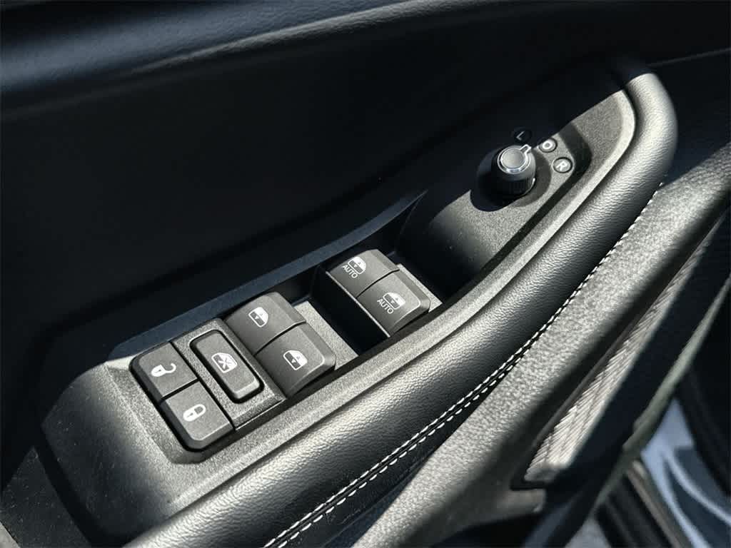 Thumbnail: 2024 Jeep Grand Cherokee L - 22