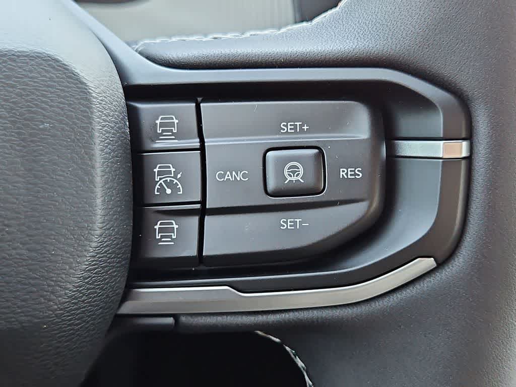 Thumbnail: 2026 Jeep Cherokee - 25