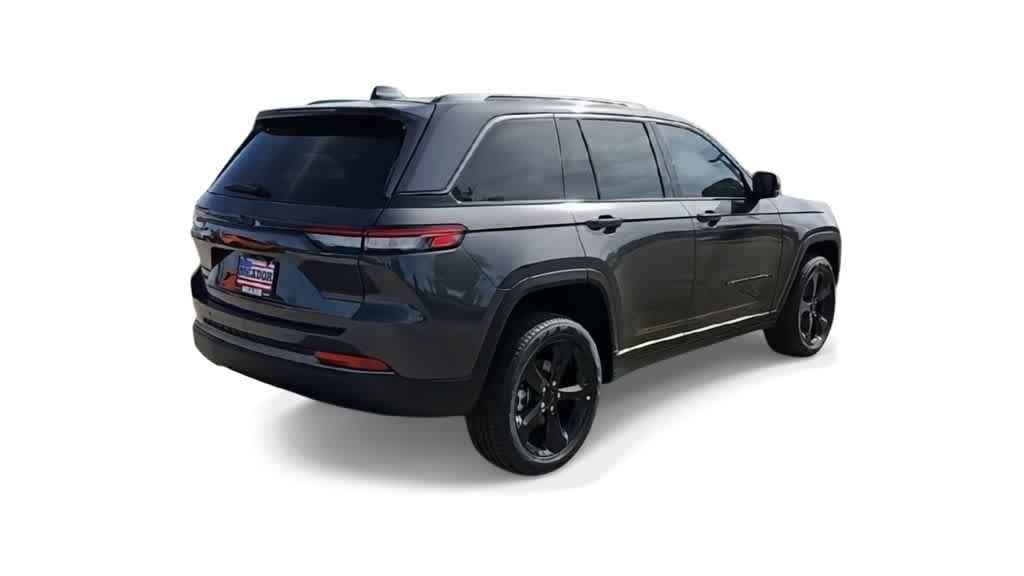 Thumbnail: 2026 Jeep Grand Cherokee - 8
