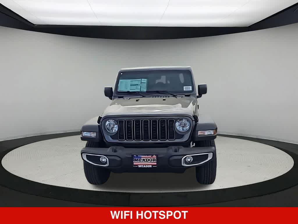 Thumbnail: 2026 Jeep Gladiator - 3