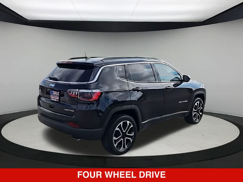 Thumbnail: 2022 Jeep Compass - 8