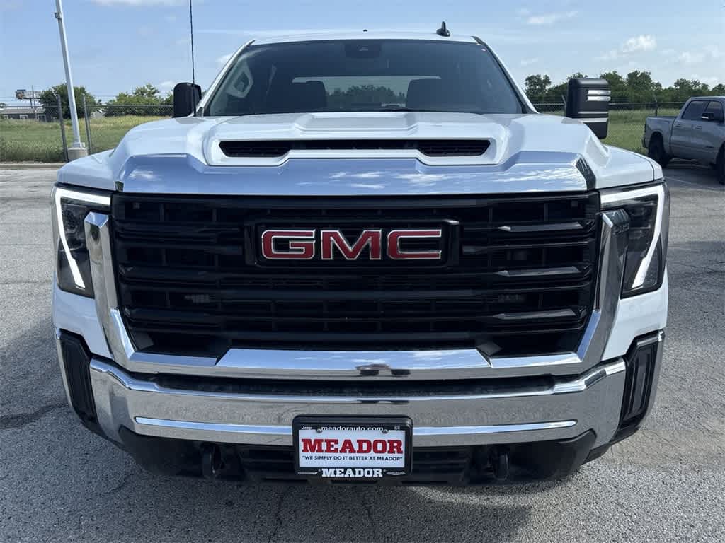 Thumbnail: 2024 GMC Sierra 3500 - 6