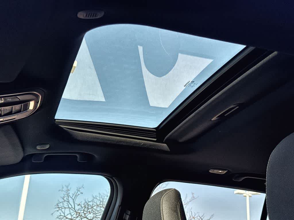 Thumbnail: 2026 Jeep Grand Cherokee - 24