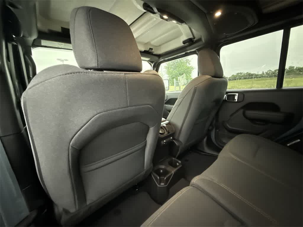 Thumbnail: 2025 Jeep Wrangler - 11