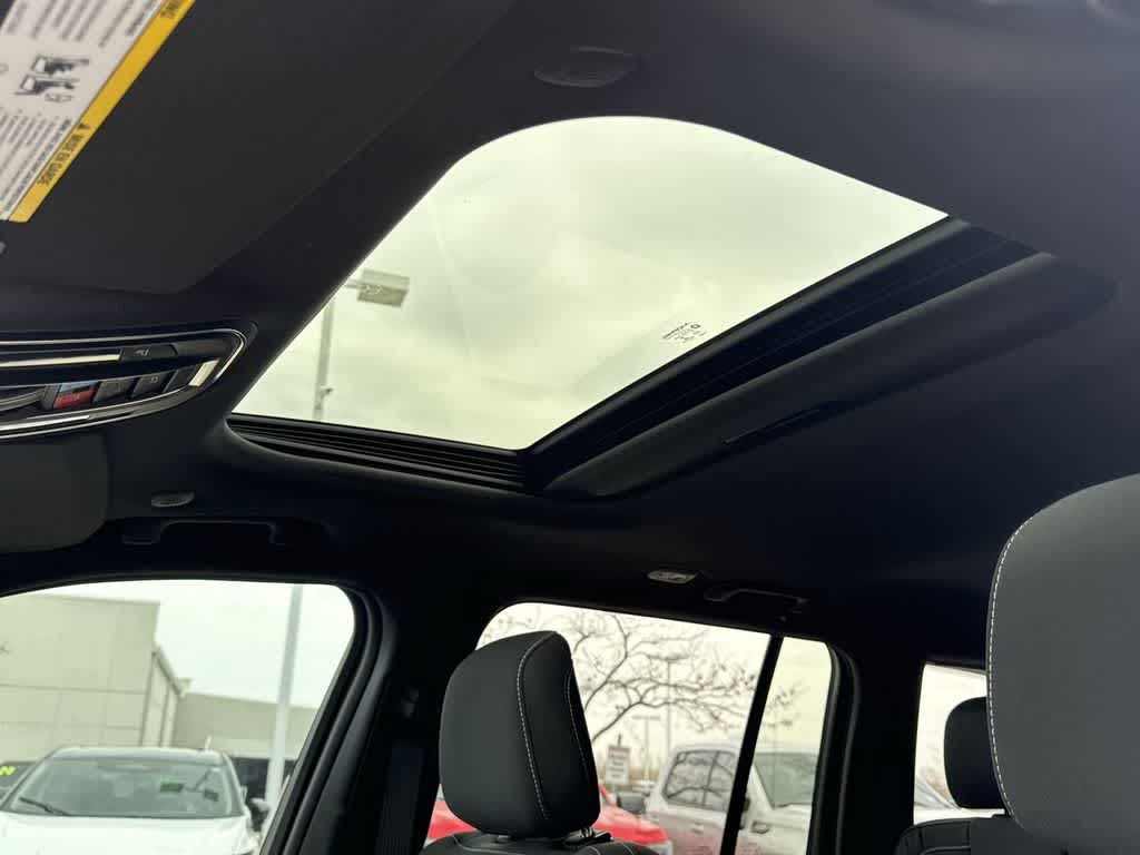 Thumbnail: 2026 Jeep Grand Cherokee - 25