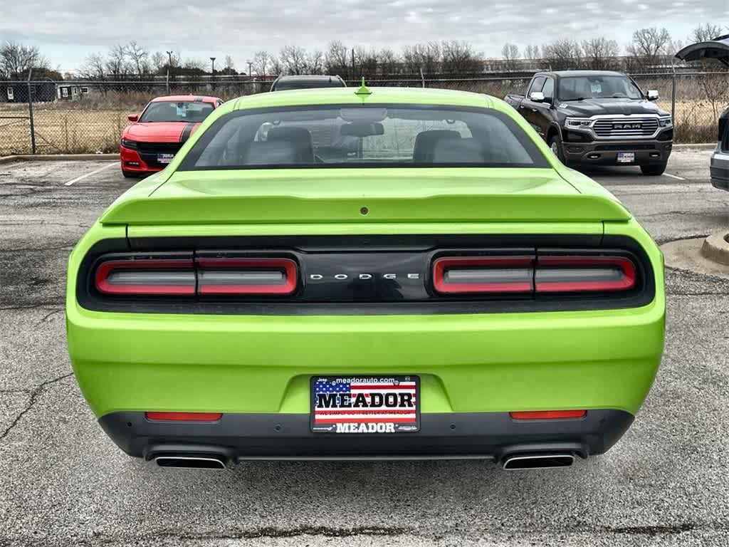 Thumbnail: 2015 Dodge Challenger - 5