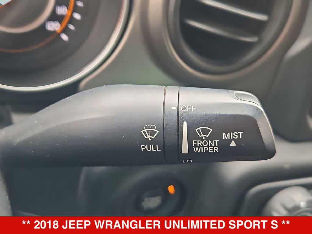 Thumbnail: 2018 Jeep Wrangler - 26