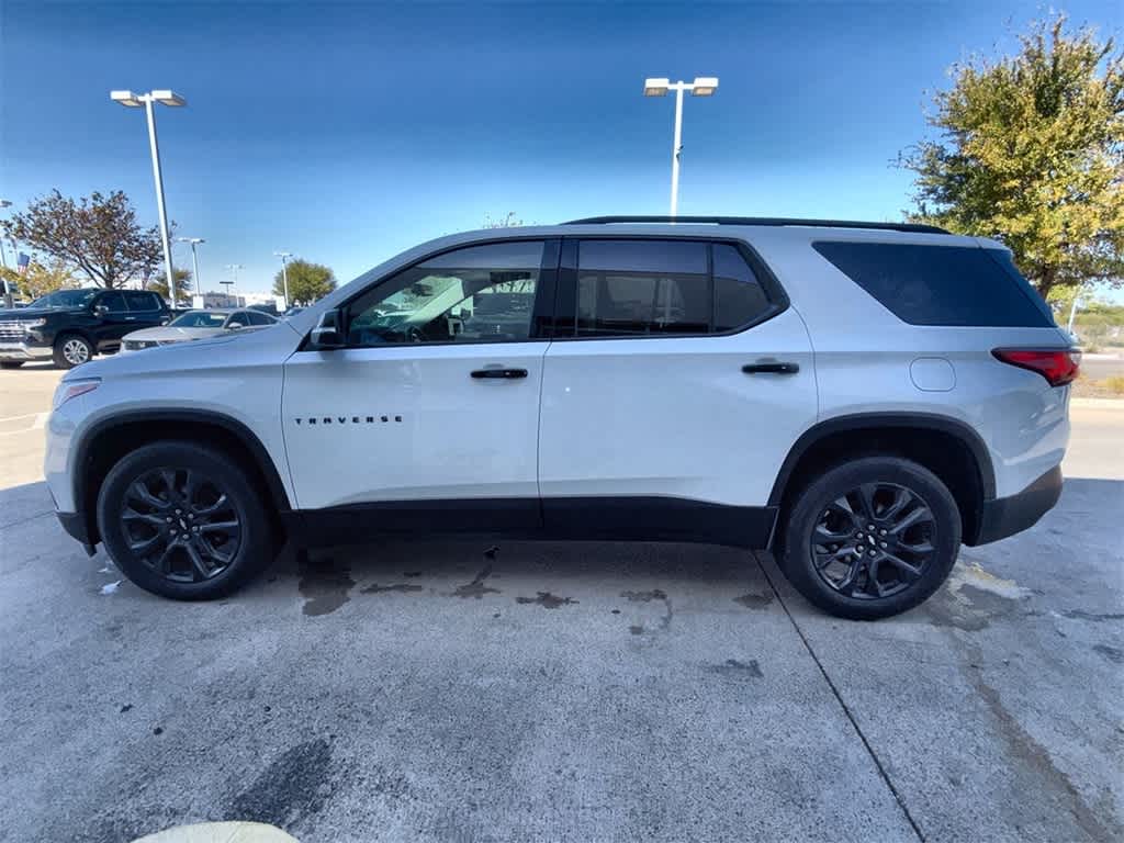Thumbnail: 2021 Chevrolet Traverse - 3