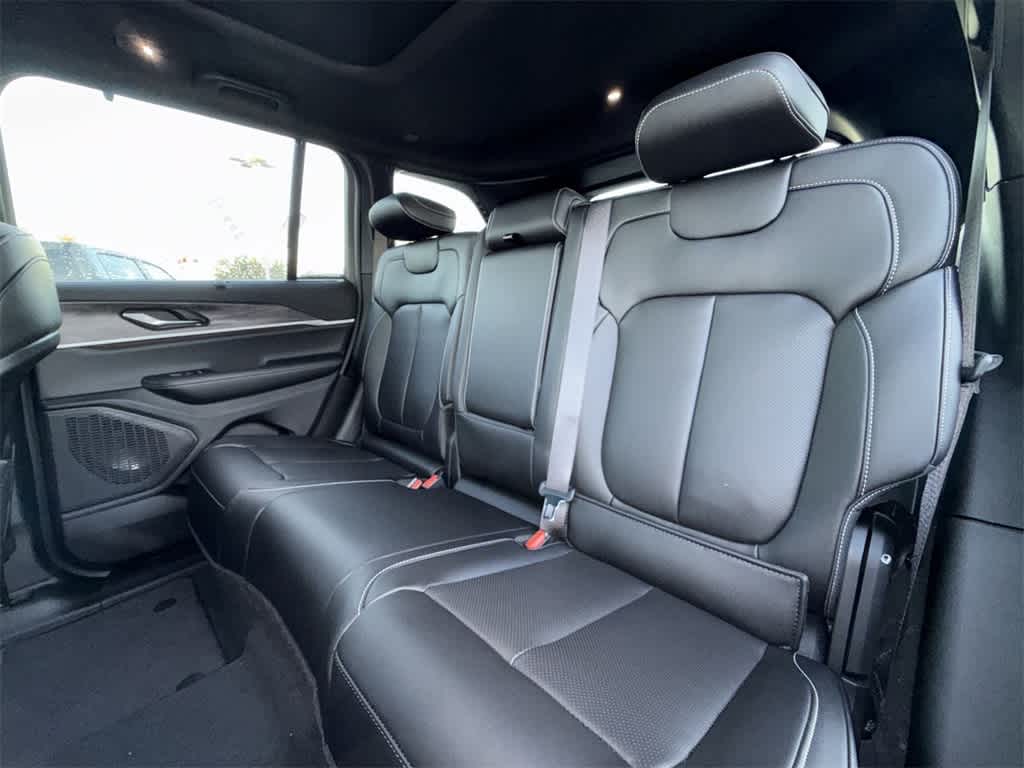 Thumbnail: 2025 Jeep Grand Cherokee - 12