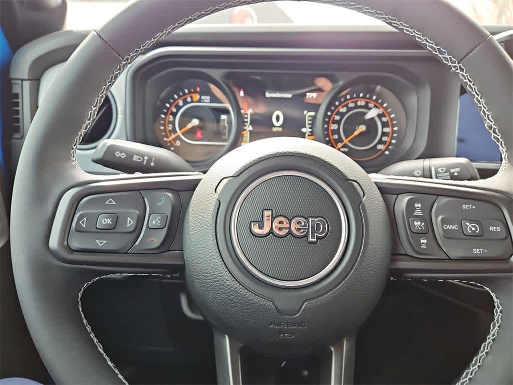 Thumbnail: 2025 Jeep Gladiator - 28