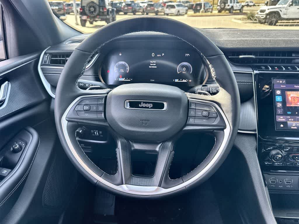 Thumbnail: 2026 Jeep Grand Cherokee - 18