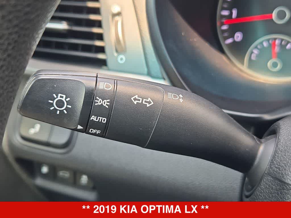 Thumbnail: 2019 Kia Optima - 25