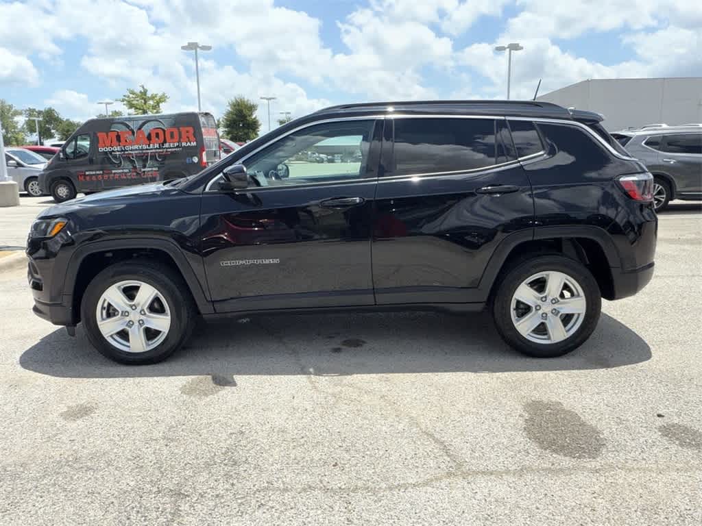 Thumbnail: 2022 Jeep Compass - 3