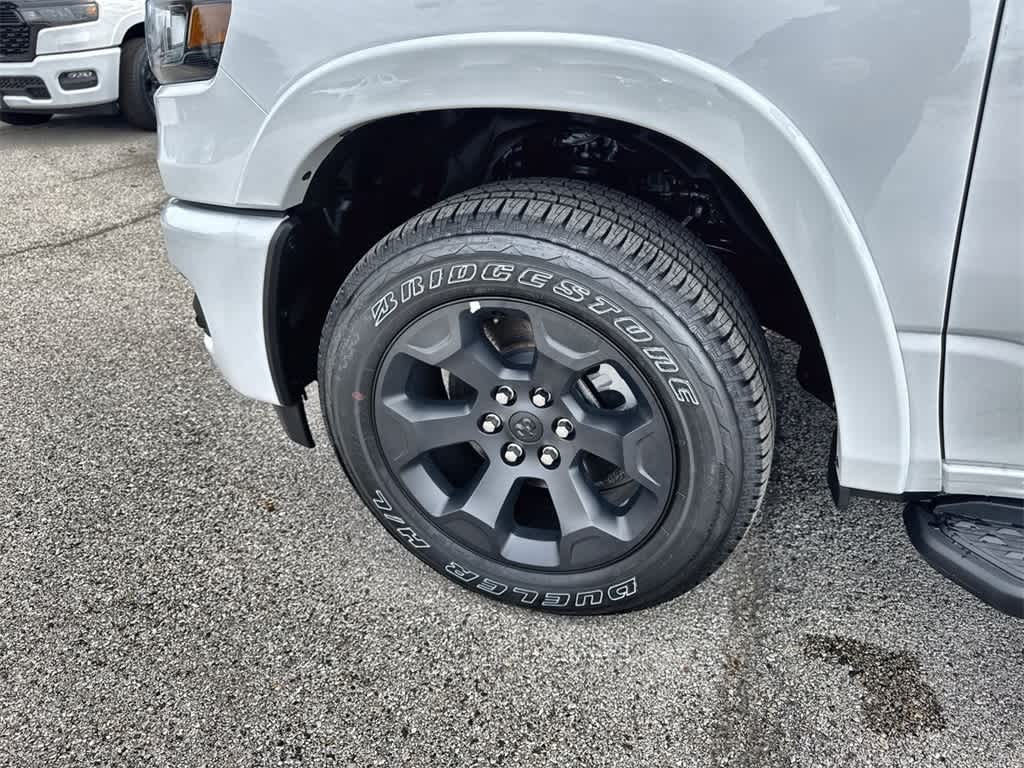 Thumbnail: 2026 RAM 1500 - 9