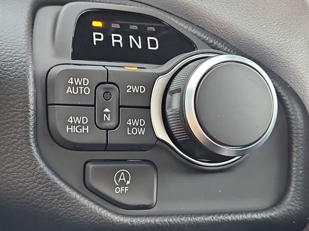 Thumbnail: 2026 RAM 1500 - 33