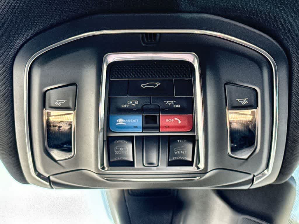 Thumbnail: 2026 Jeep Grand Cherokee - 20