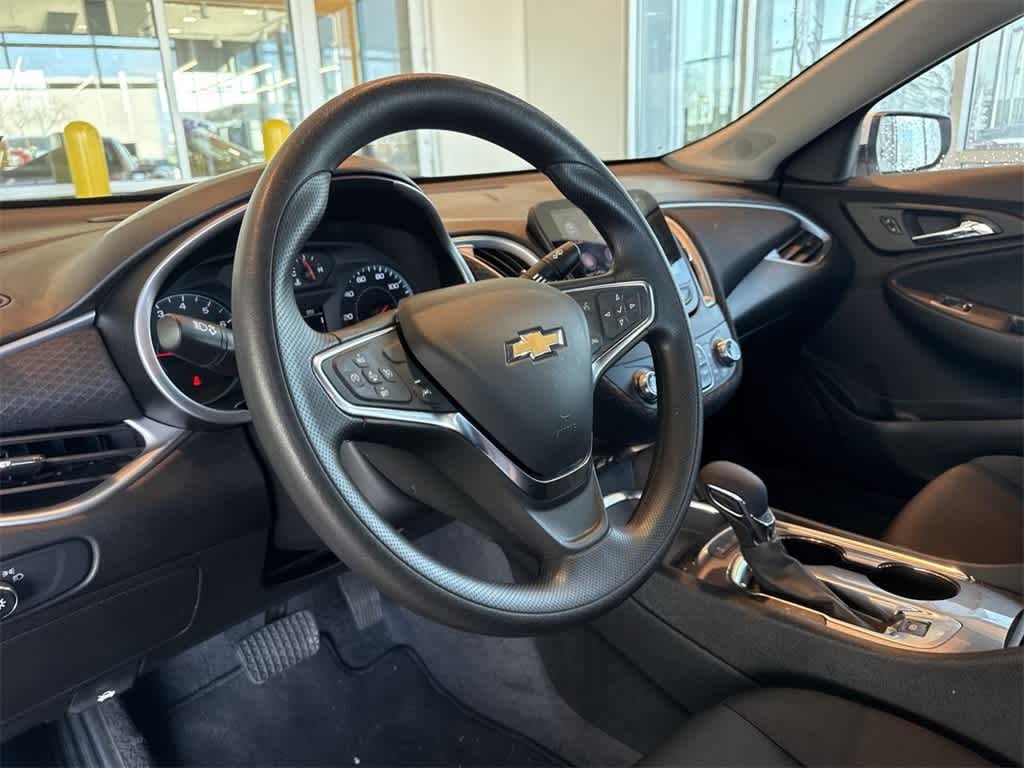 Used 2025 Chevrolet Malibu 1LT Sedan