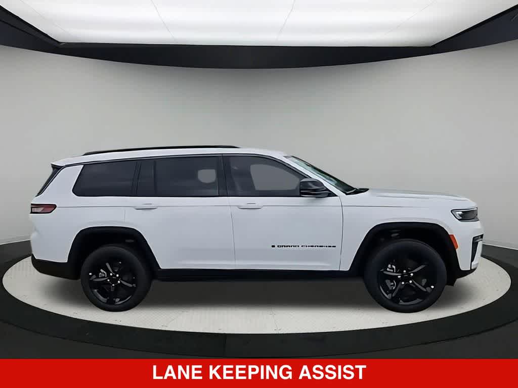 Thumbnail: 2026 Jeep Grand Cherokee L - 9