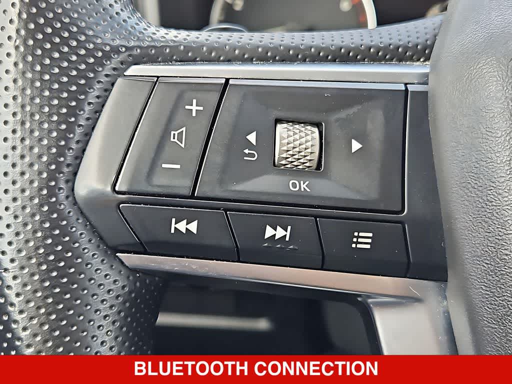 Thumbnail: 2024 Mitsubishi Outlander - 24