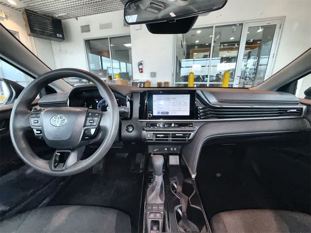 Thumbnail: 2025 Toyota Camry - 15