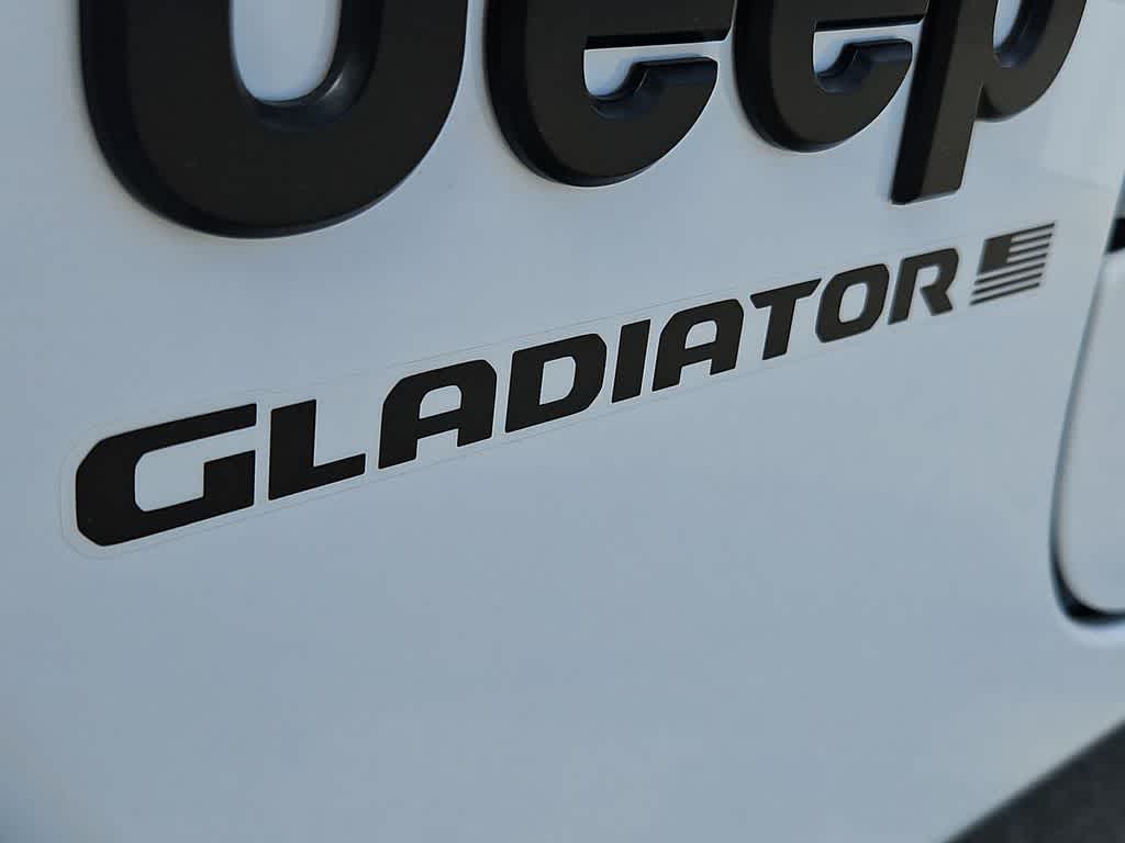 Thumbnail: 2026 Jeep Gladiator - 13