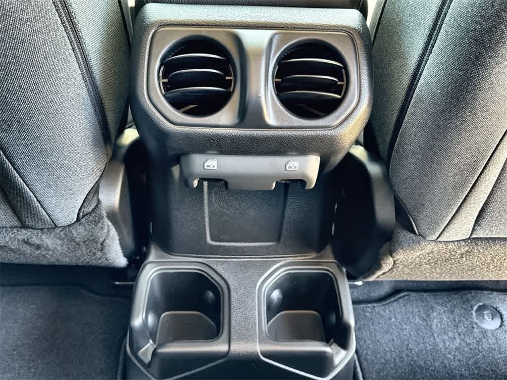 Thumbnail: 2025 Jeep Wrangler - 21