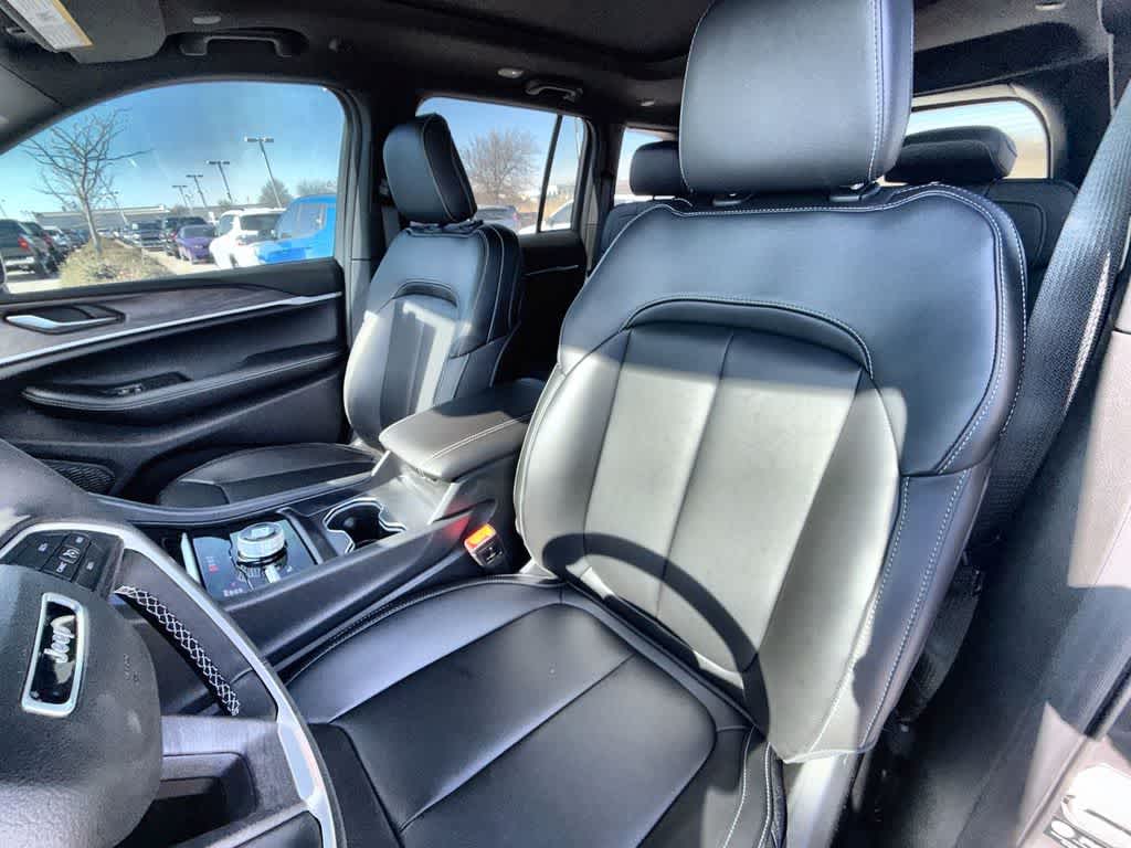 Thumbnail: 2025 Jeep Grand Cherokee - 11