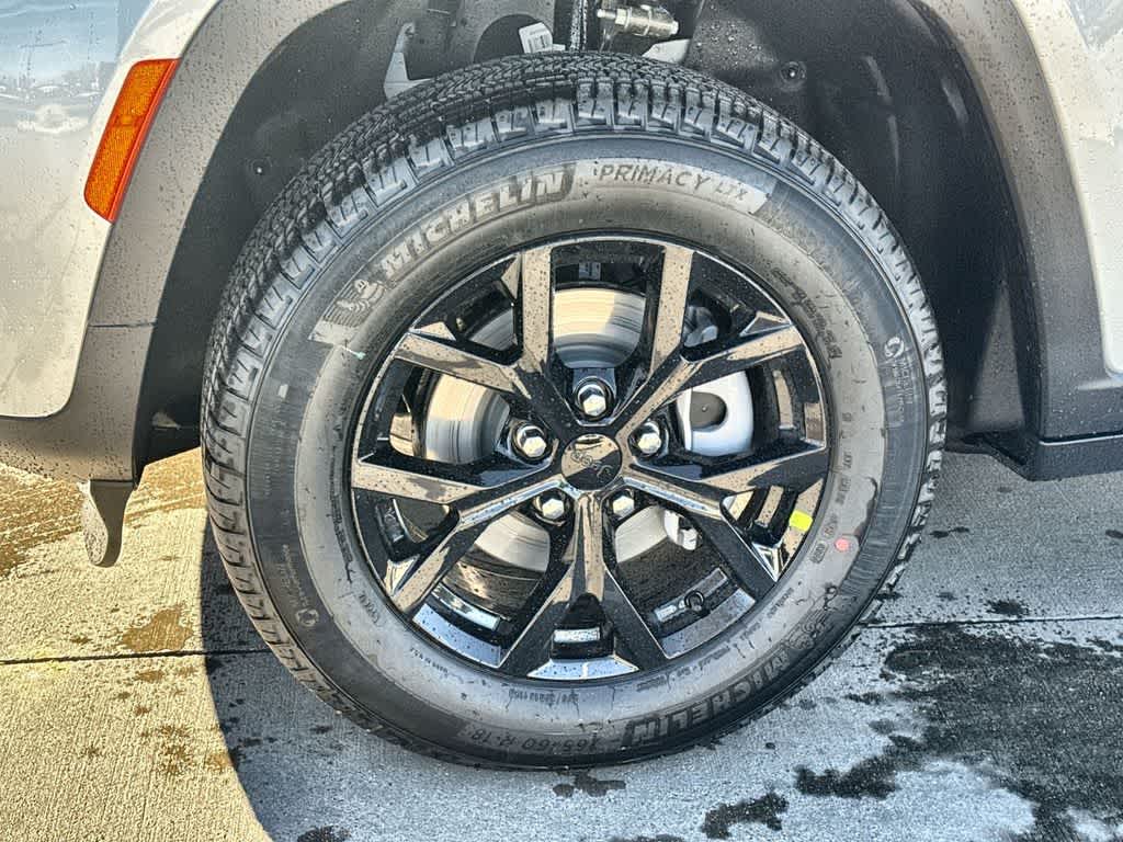 Thumbnail: 2026 Jeep Grand Cherokee - 9