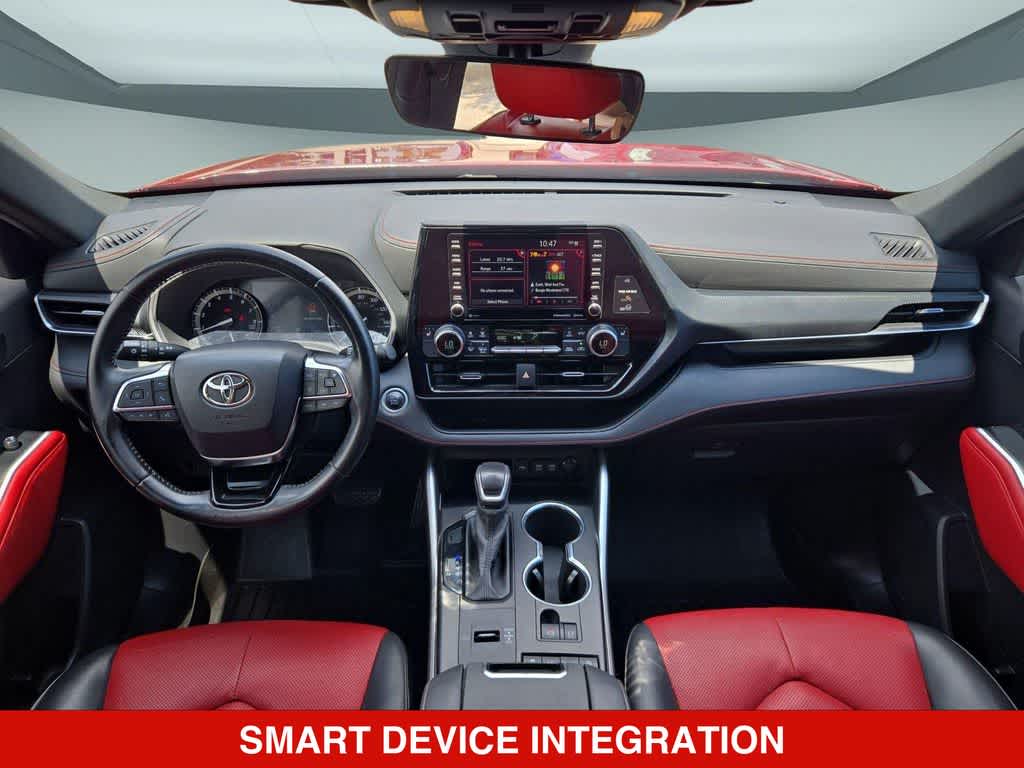Thumbnail: 2021 Toyota Highlander - 14