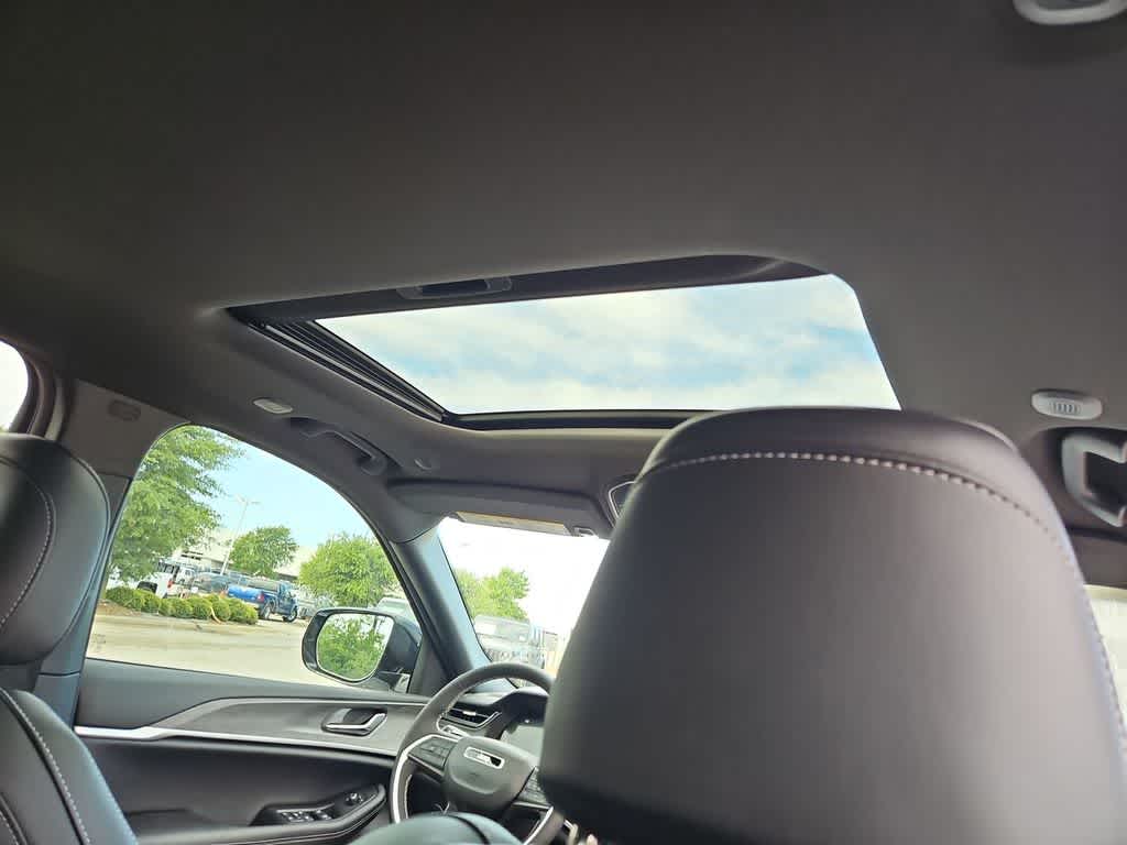 Thumbnail: 2026 Jeep Grand Cherokee - 23