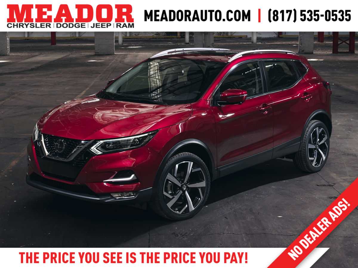 2022 Nissan Rogue Sport SL Hero Image