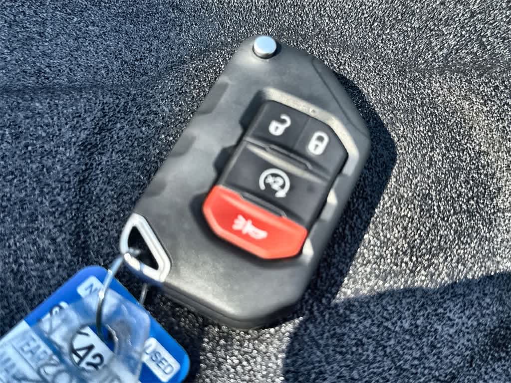 Thumbnail: 2025 Jeep Gladiator - 22