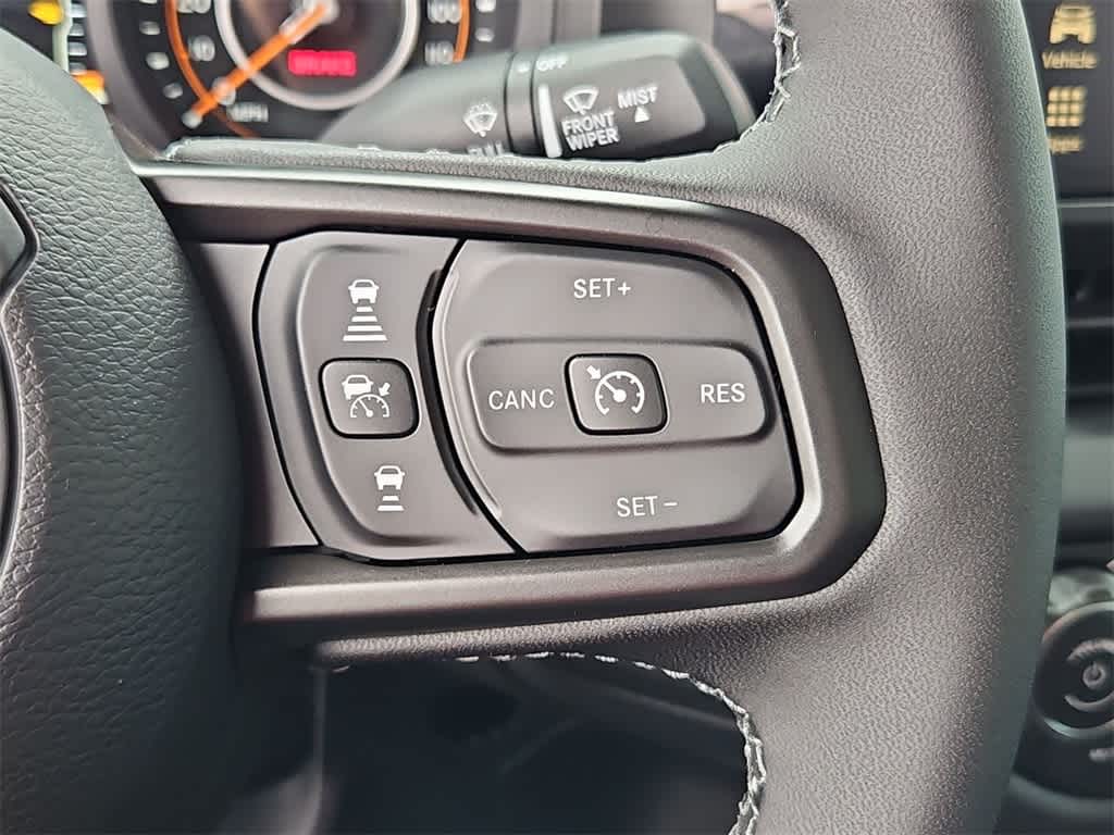 Thumbnail: 2026 Jeep Gladiator - 26