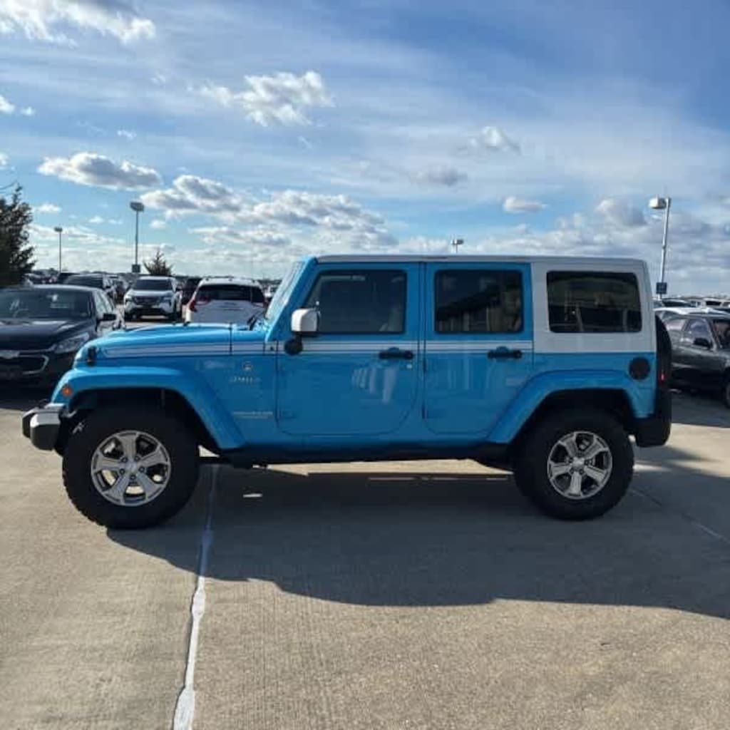 Used 2017 Jeep Wrangler JK Unlimited Sahara 4x4 SUV