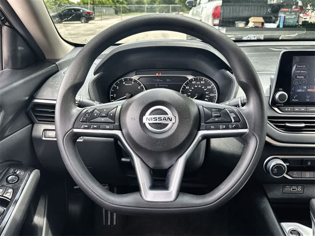 Thumbnail: 2021 Nissan Altima - 17